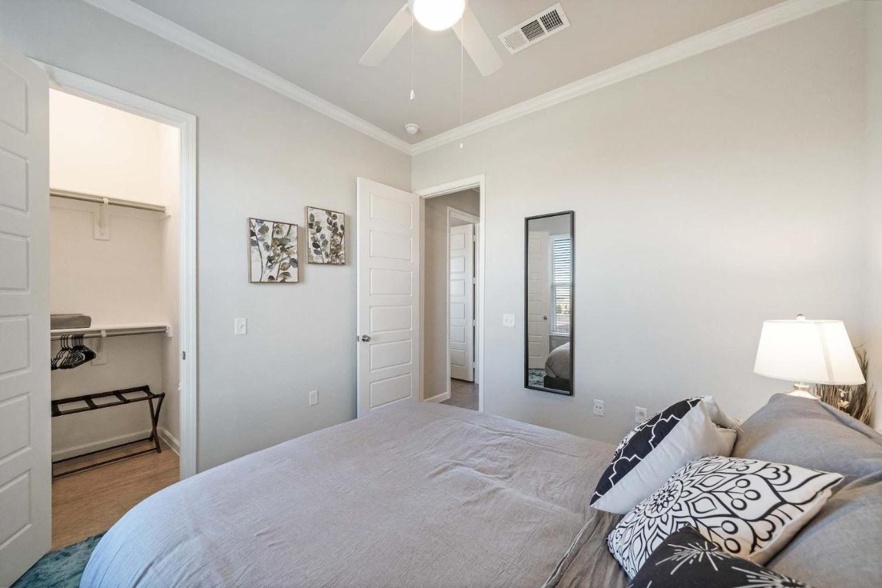 Luxury Townhomes - Evonify Stays Austin Luaran gambar